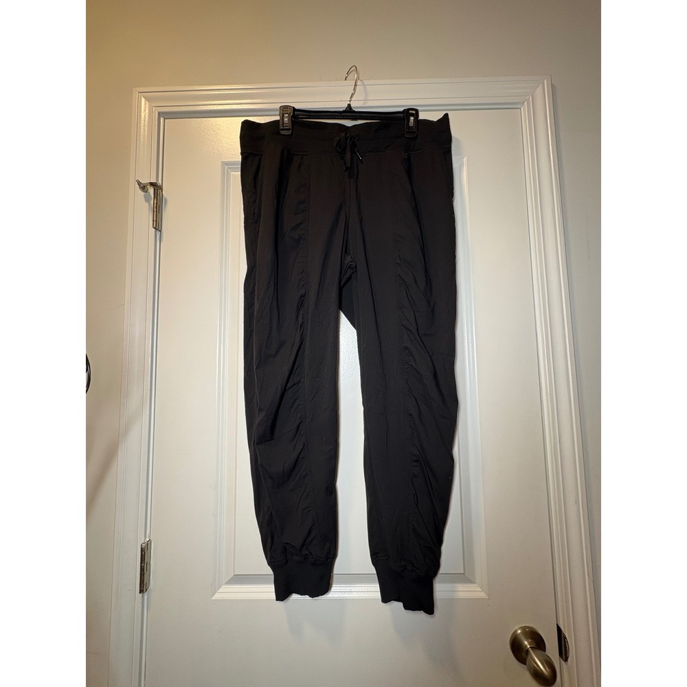 Lululemon Dance Studio Jogger‎ Pants - Picture 3 of 6